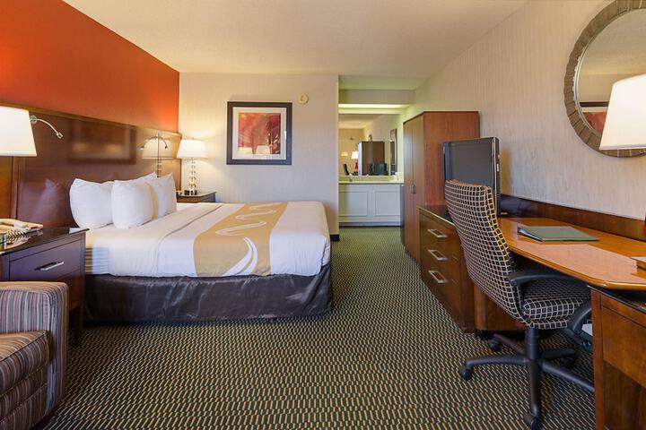 Room 15 of 38