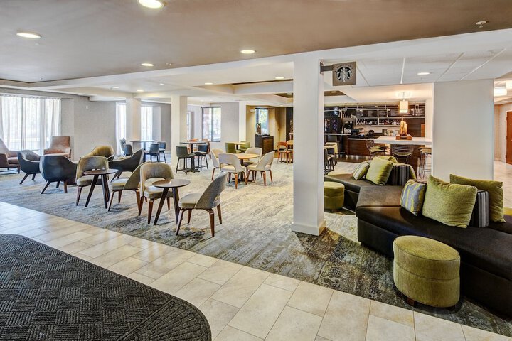 Hotel Interior 9 of 40