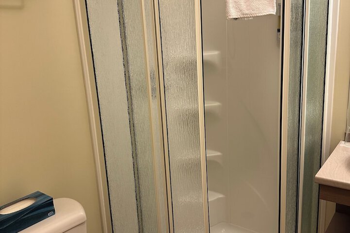 Room 71 of 102