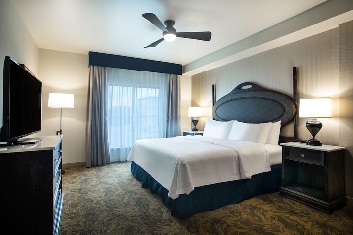 Homewood Suites by Hilton Salina Downtown