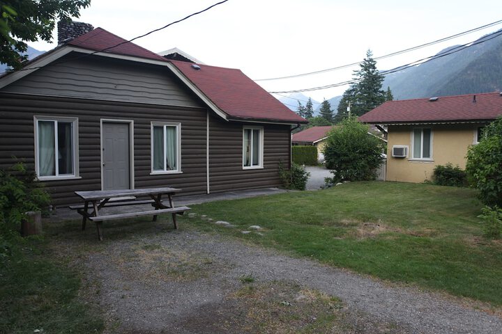 Property Grounds 85 of 88