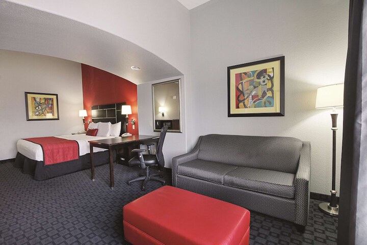 Room 30 of 39