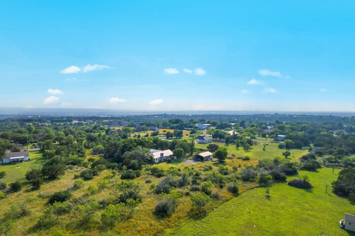 Pet-friendly Marble Falls Home w / Hot Tub!