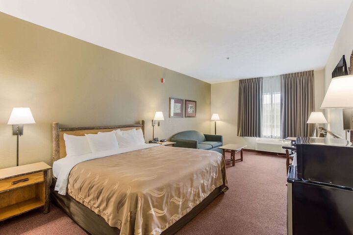 Room 17 of 31
