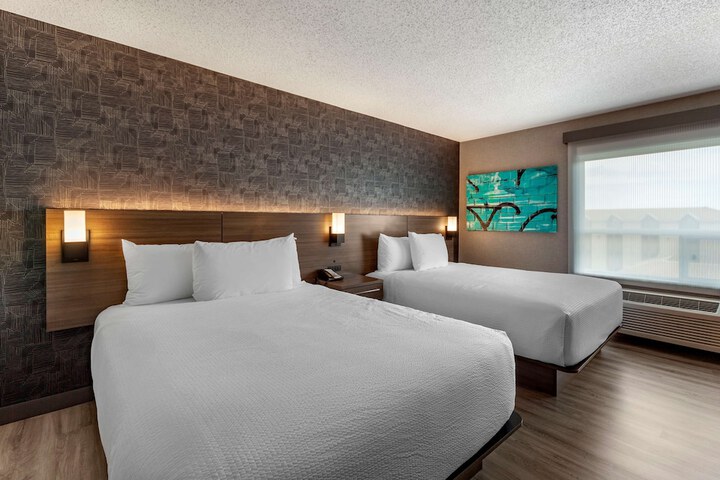 Room 33 of 46