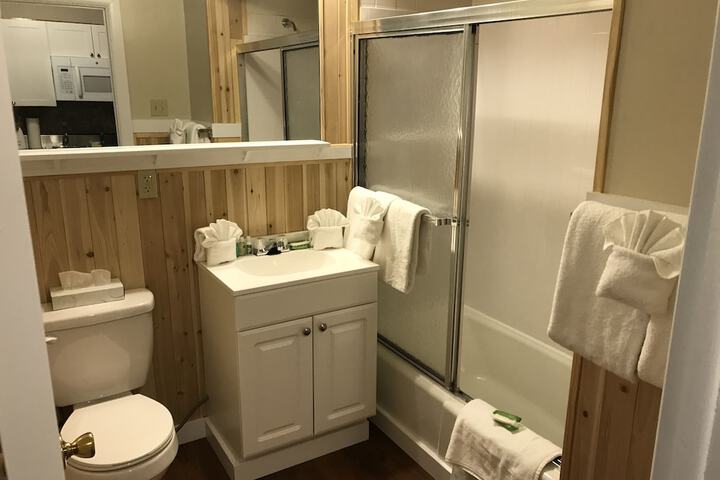 Room 25 of 32