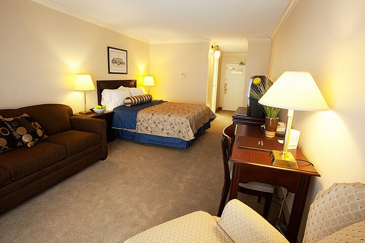 Room 9 of 52