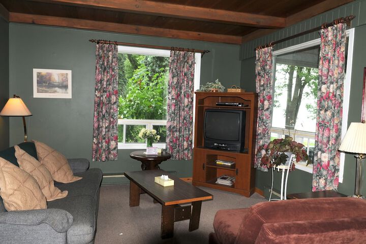 Room 28 of 48