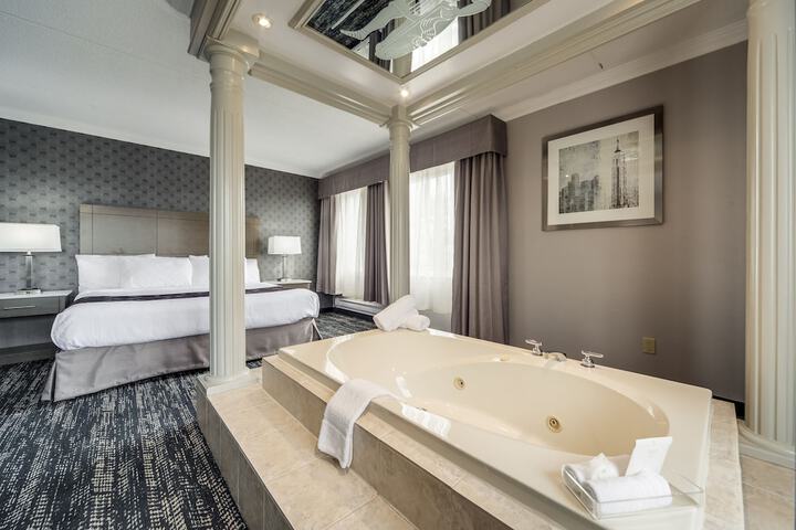 Monte Carlo Inn - Brampton Suites