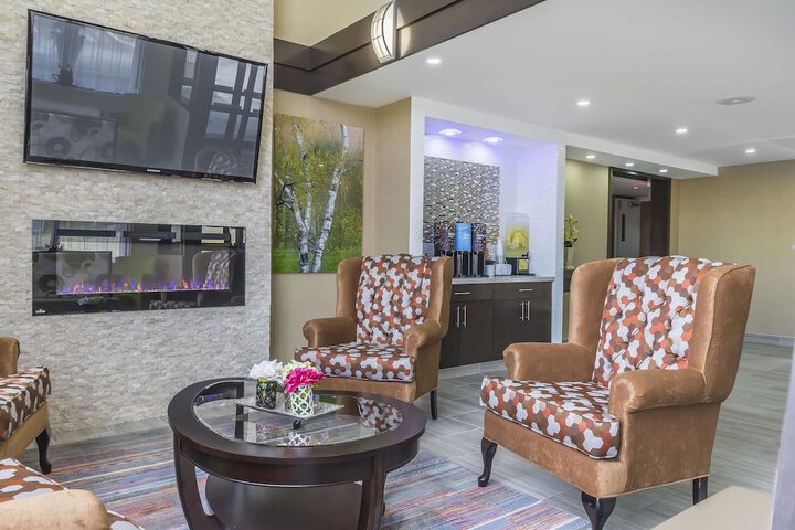 Hotel Interior 10 of 43