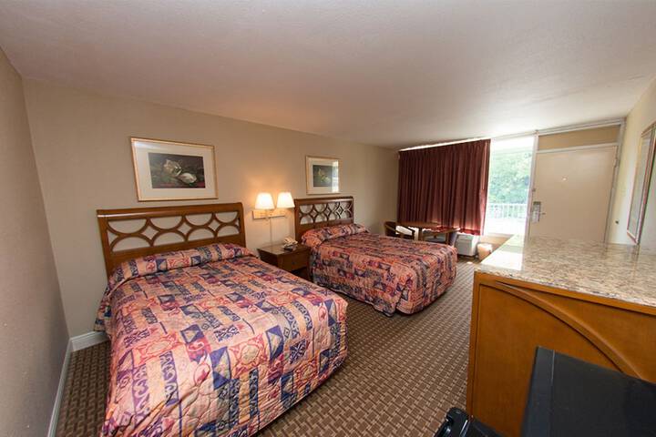 Room 19 of 28