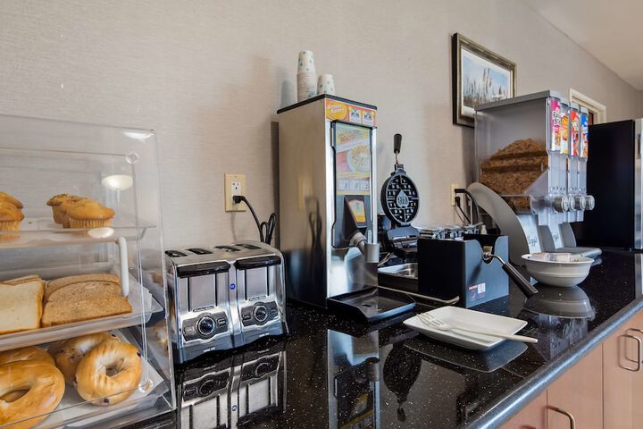Breakfast/Coffee Service 15 of 19