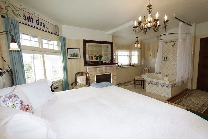 Room 16 of 57