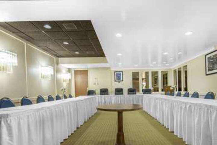 Room 68 of 116