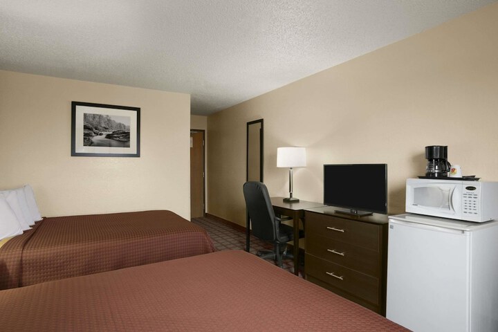 Room 14 of 39