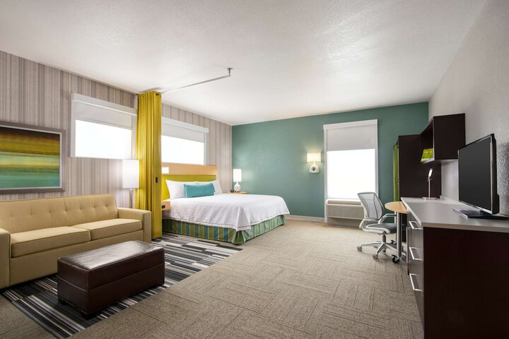 Room 13 of 23