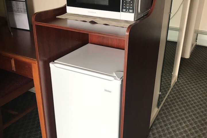 Room 9 of 40