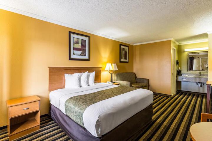 Rodeway Inn