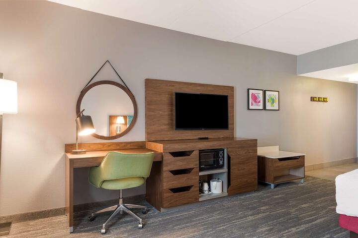 Room 27 of 45