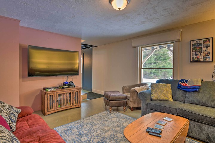 Darling Hill Home on Kingdom Trails-near Burke Mtn