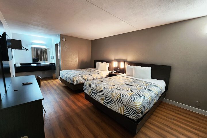 Room 12 of 41