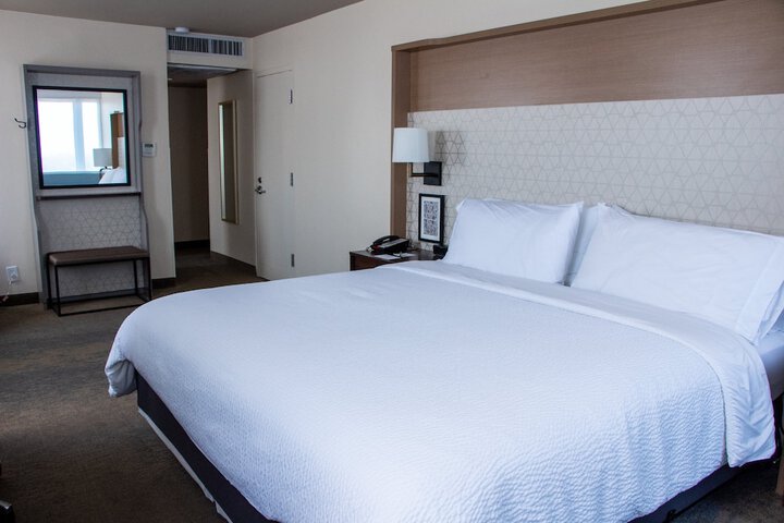 Holiday Inn Metairie New Orleans by IHG