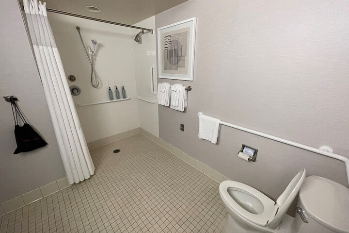 Room 18 of 35