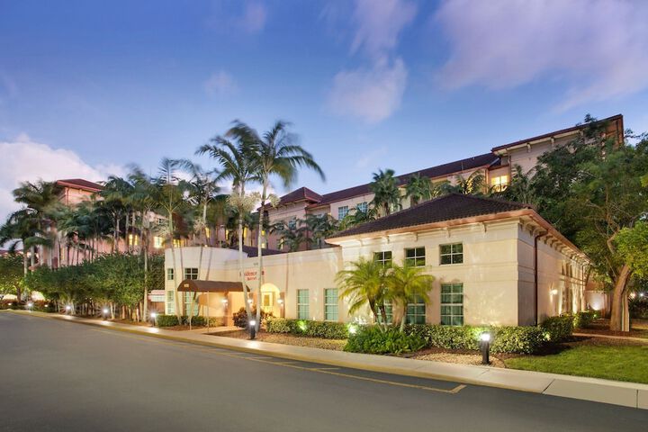 Hotel 2 of 63