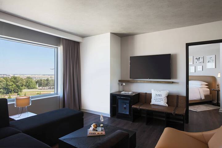 Renaissance Atlanta Airport Gateway Hotel