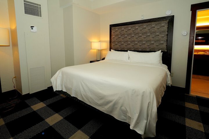 Heavenly Village Condos - Grand Residence