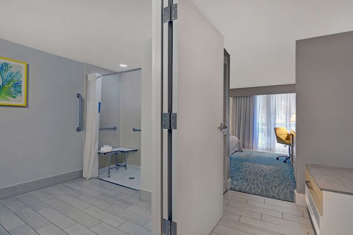 Room 47 of 84