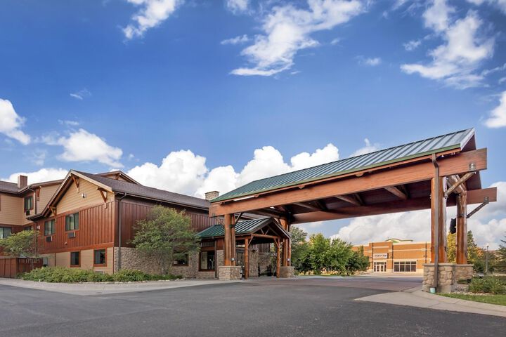Best Western Plus Kelly Inn & Suites