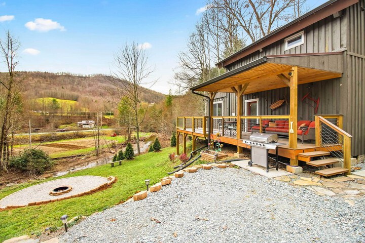 the Nuthouse on Squirrel Creek': Ski Hike & Fish