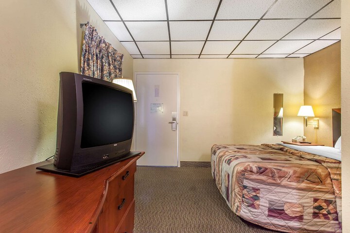 Room 14 of 44