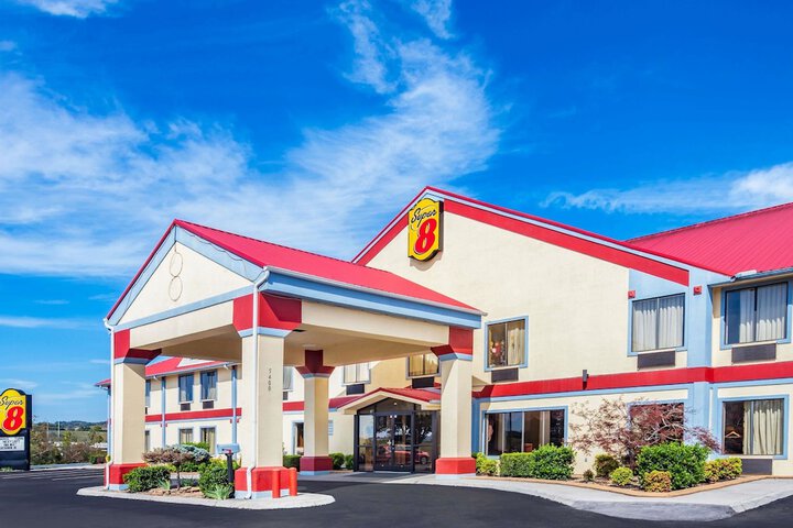 Super 8 by Wyndham Morristown / South