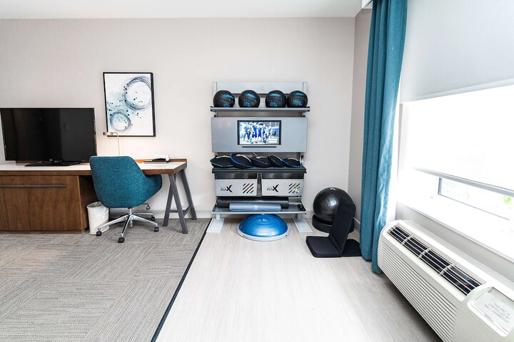 Room 22 of 37