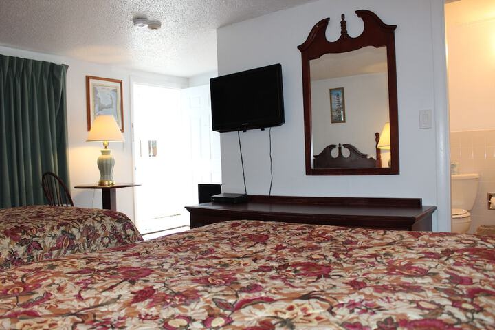 Room 22 of 38