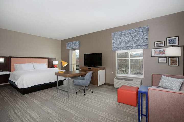 Room 12 of 42