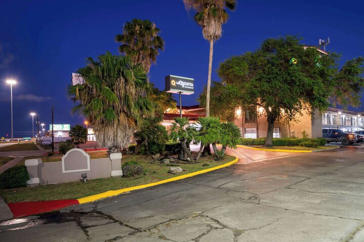 Hotel 22 of 142