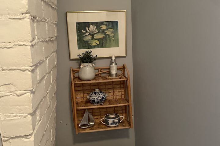 Room 42 of 164