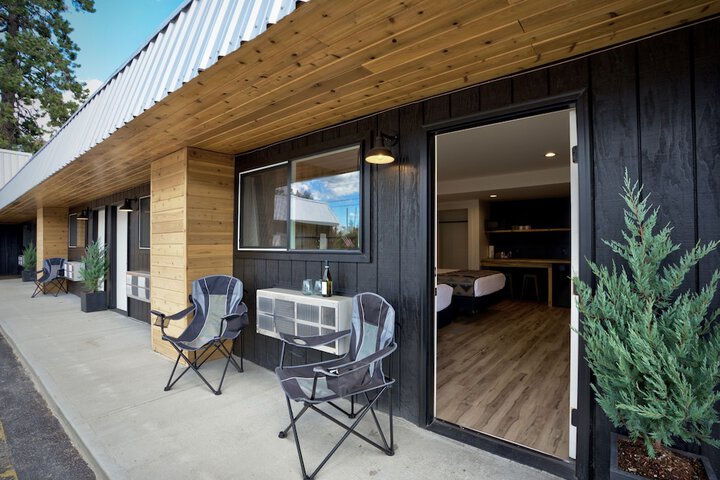 Outdoors Inn