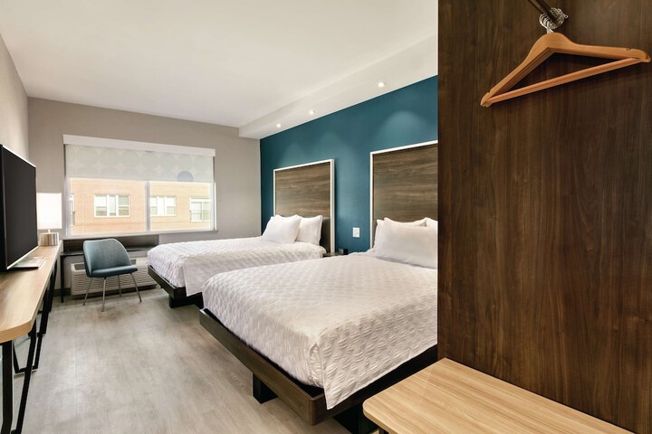 Room 12 of 31
