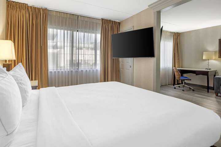 Best Western Plus Miamisburg-Dayton Suites Banquets & Hotel