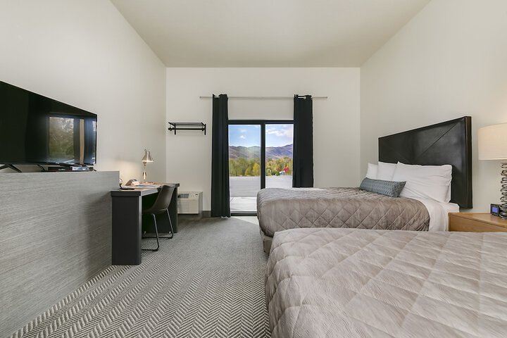 Room 51 of 95