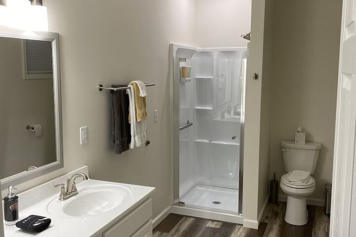Hermann Crown Suites