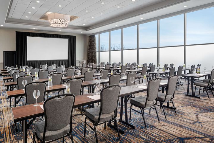 The Alloy King of Prussia - a DoubleTree by Hilton