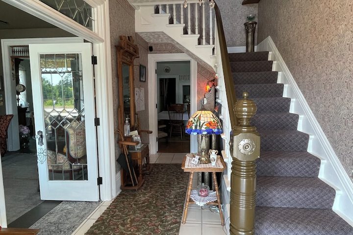 Secrets on Main Bed & Breakfast