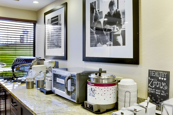 Breakfast/Coffee Service 38 of 46