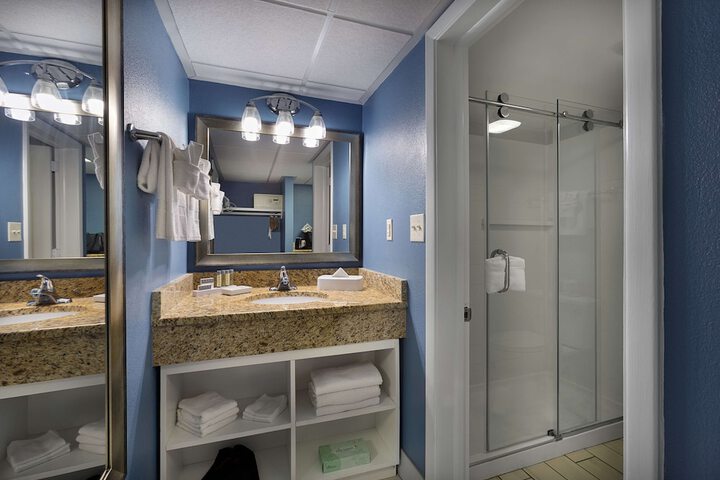 Dayton House Resort BW Signature Collection