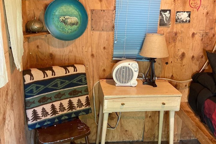 Nauti Otter Inn and Yurt Village